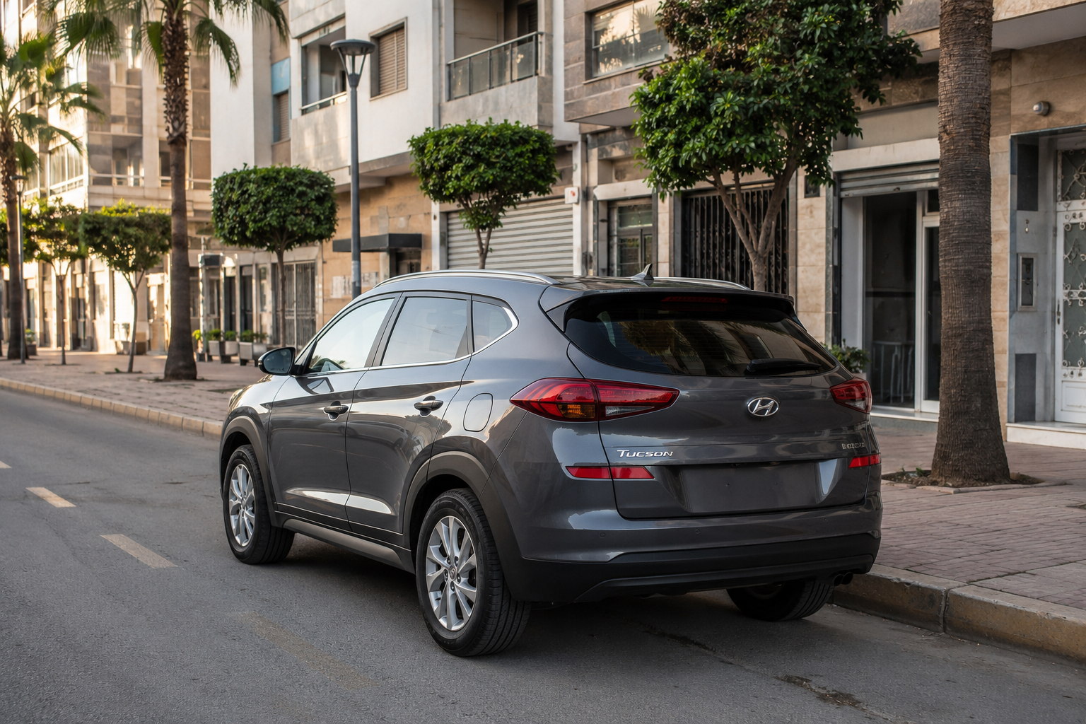 Voiture FOURM CAR près de l’agence Avenue Fatima Zahra à Tanger