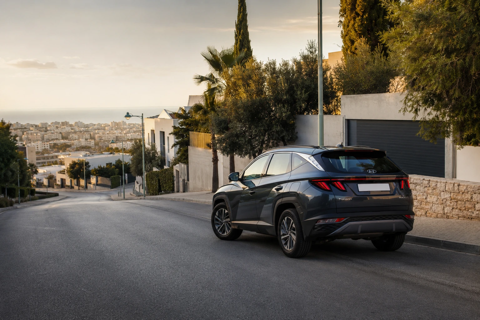 Hyundai Tucson de location dans l’ouest de Tanger près du secteur de Socco Alto
